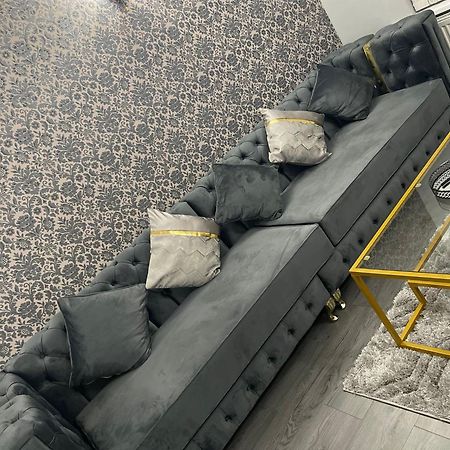 Frank Lane Villa Dewsbury Ngoại thất bức ảnh