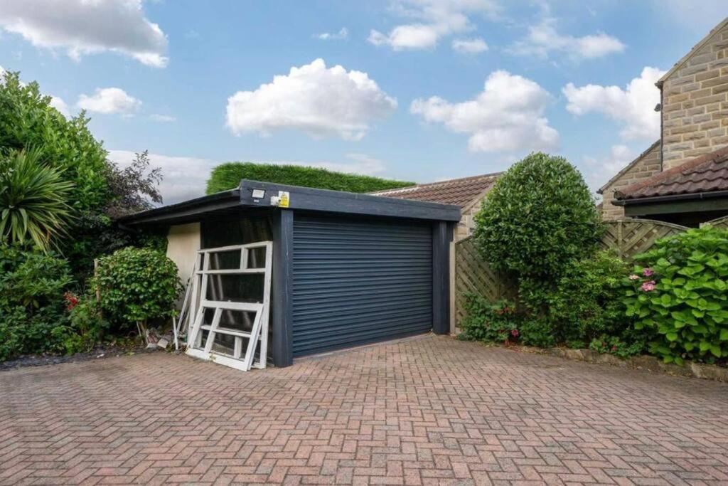Frank Lane Villa Dewsbury Ngoại thất bức ảnh