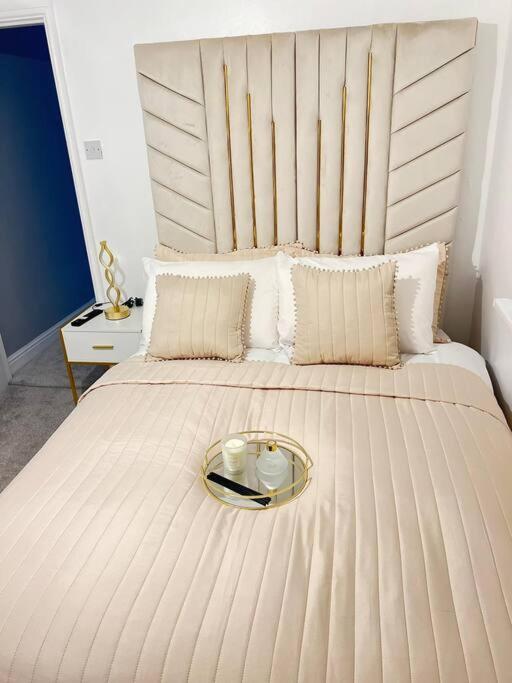 Frank Lane Villa Dewsbury Ngoại thất bức ảnh